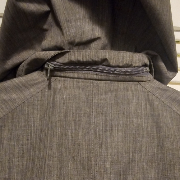 Rain Coat - Nwot - Picture 5 of 9